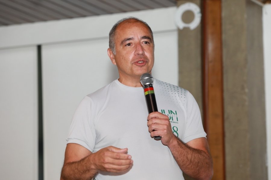 SEGUNDO DIA DE COMEMORAÇÃO DOS 48 ANOS DA RESIDÊNCIA MÉDICA EM UROLOGIA DO IUN RIO PRETO - Eloisa Mattos