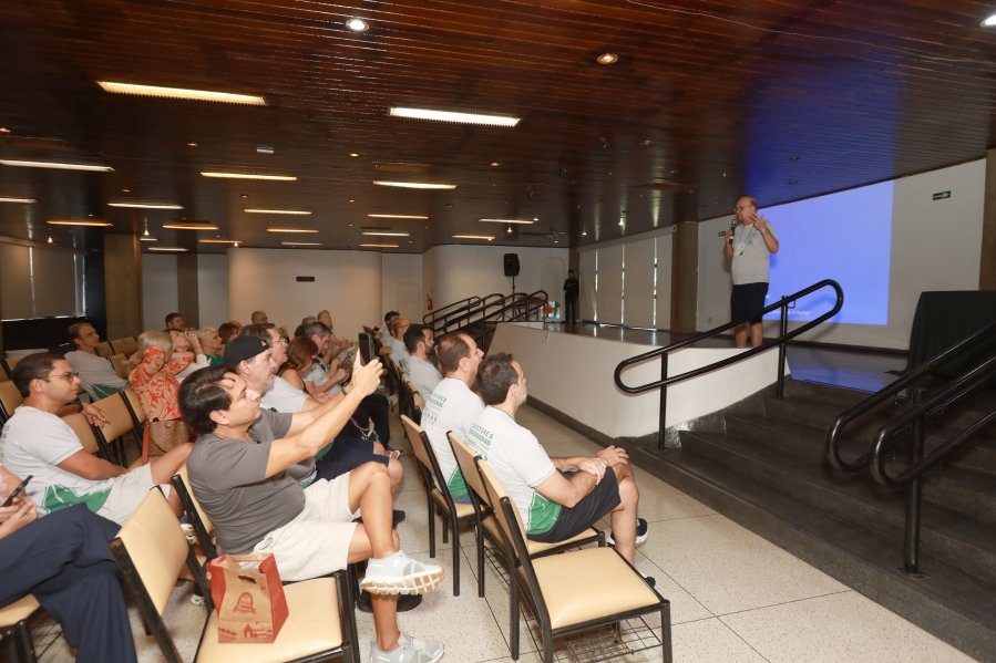SEGUNDO DIA DE COMEMORAÇÃO DOS 48 ANOS DA RESIDÊNCIA MÉDICA EM UROLOGIA DO IUN RIO PRETO - Eloisa Mattos