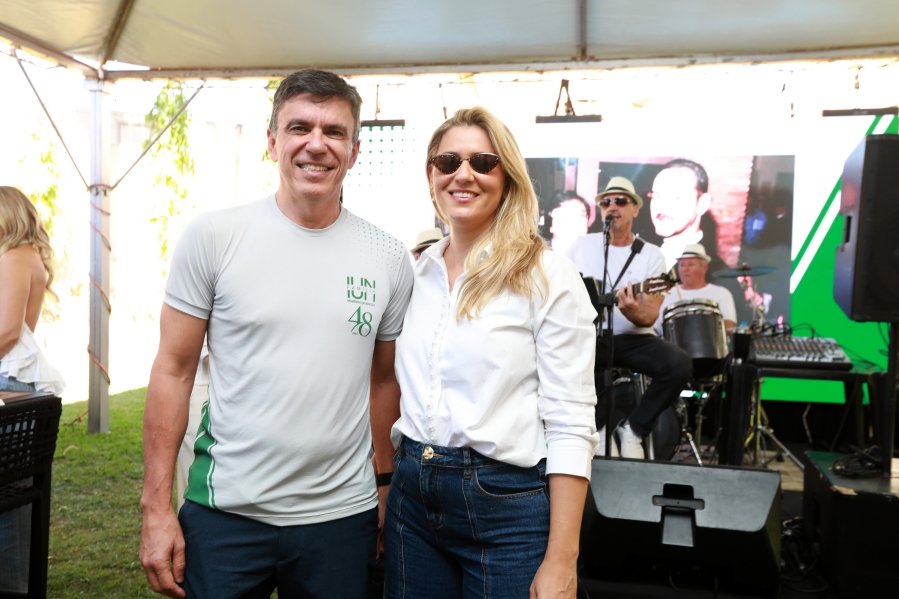 SEGUNDO DIA DE COMEMORAÇÃO DOS 48 ANOS DA RESIDÊNCIA MÉDICA EM UROLOGIA DO IUN RIO PRETO - Eloisa Mattos
