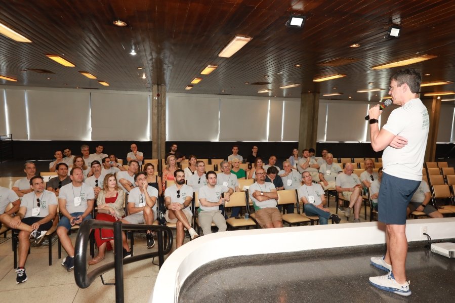 SEGUNDO DIA DE COMEMORAÇÃO DOS 48 ANOS DA RESIDÊNCIA MÉDICA EM UROLOGIA DO IUN RIO PRETO - Eloisa Mattos