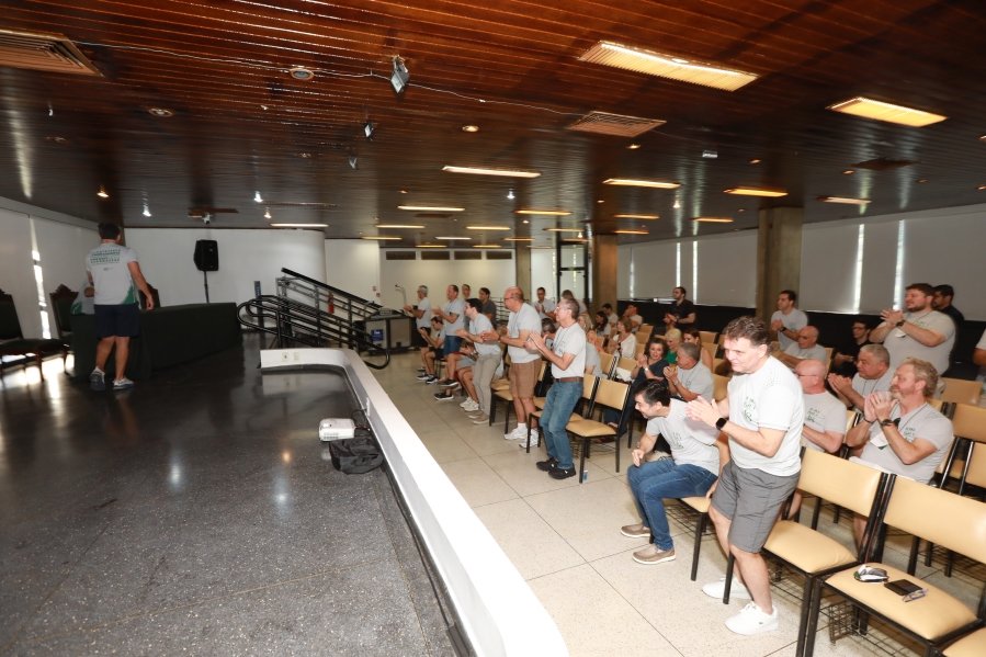 SEGUNDO DIA DE COMEMORAÇÃO DOS 48 ANOS DA RESIDÊNCIA MÉDICA EM UROLOGIA DO IUN RIO PRETO - Eloisa Mattos