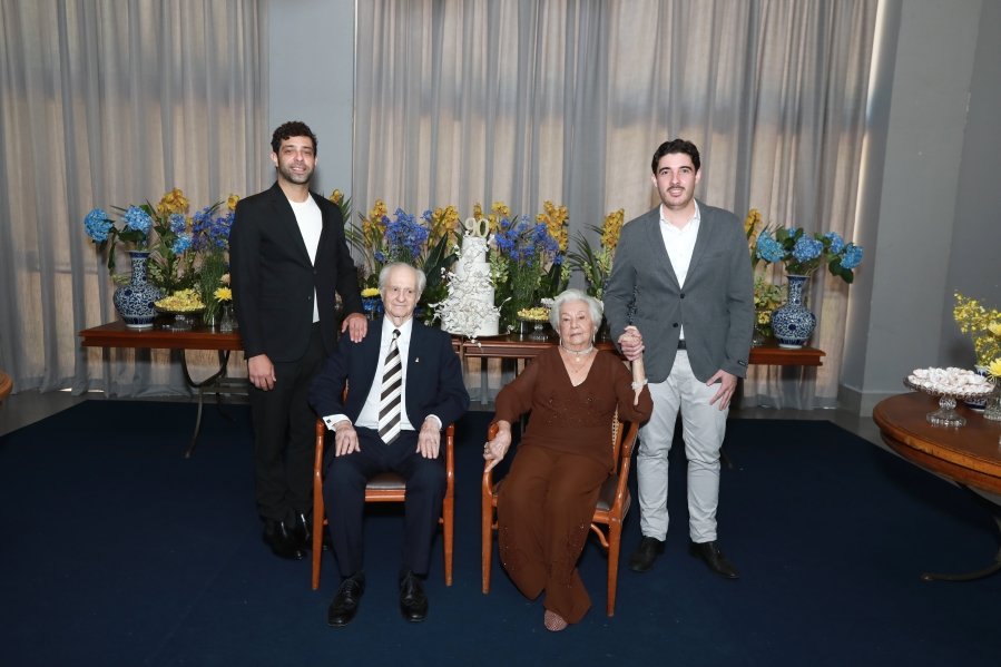 ANIVERSÁRIO DE 90 ANOS DA SRA, MARGARIDA J.D. PITON - Eloisa Mattos