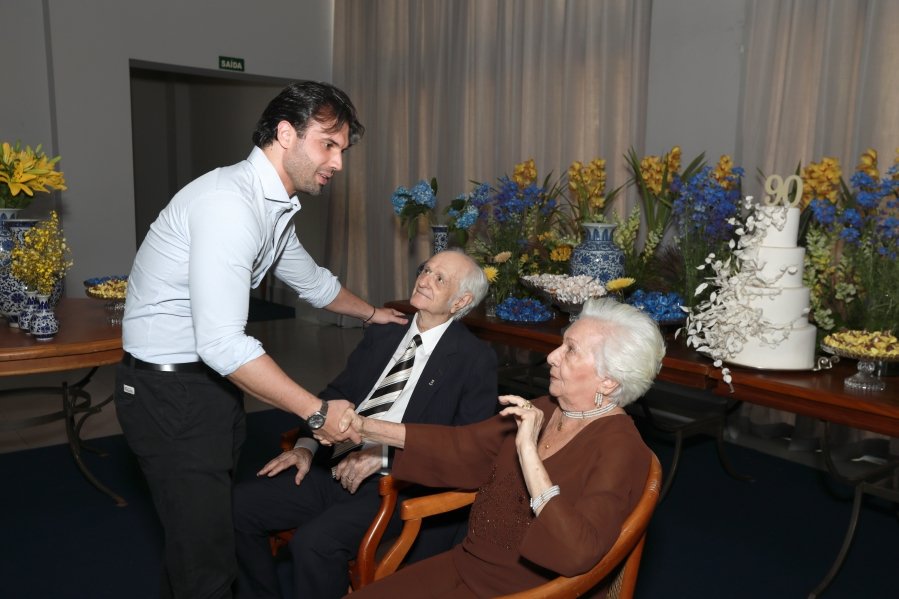 ANIVERSÁRIO DE 90 ANOS DA SRA, MARGARIDA J.D. PITON - Eloisa Mattos