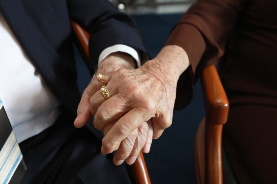 ANIVERSÁRIO DE 90 ANOS DA SRA, MARGARIDA J.D. PITON - Eloisa Mattos