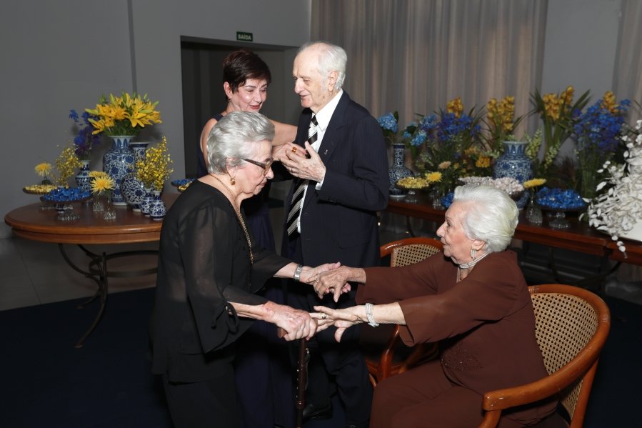 ANIVERSÁRIO DE 90 ANOS DA SRA, MARGARIDA J.D. PITON - Eloisa Mattos
