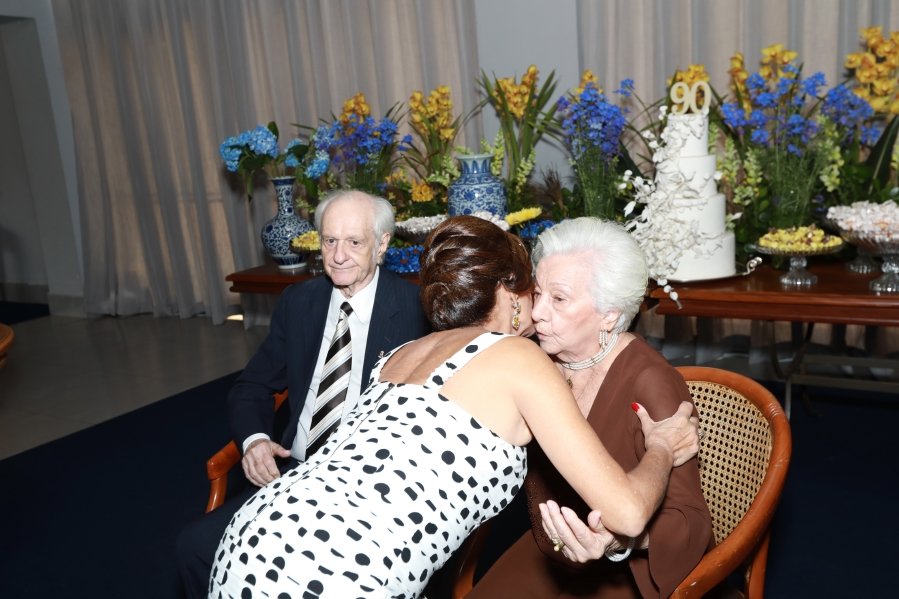 ANIVERSÁRIO DE 90 ANOS DA SRA, MARGARIDA J.D. PITON - Eloisa Mattos