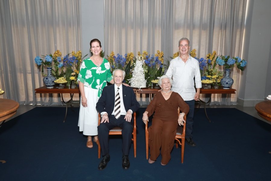 ANIVERSÁRIO DE 90 ANOS DA SRA, MARGARIDA J.D. PITON - Eloisa Mattos