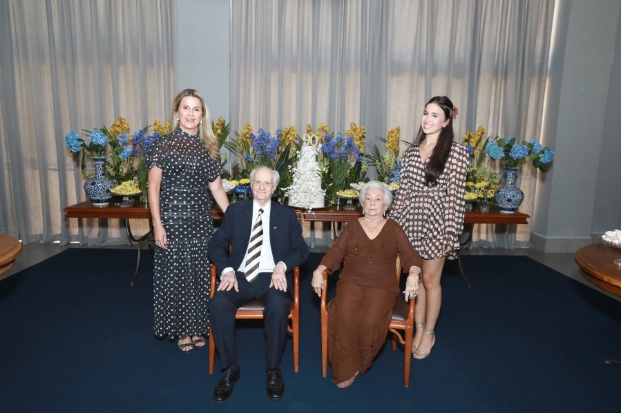 ANIVERSÁRIO DE 90 ANOS DA SRA, MARGARIDA J.D. PITON - Eloisa Mattos
