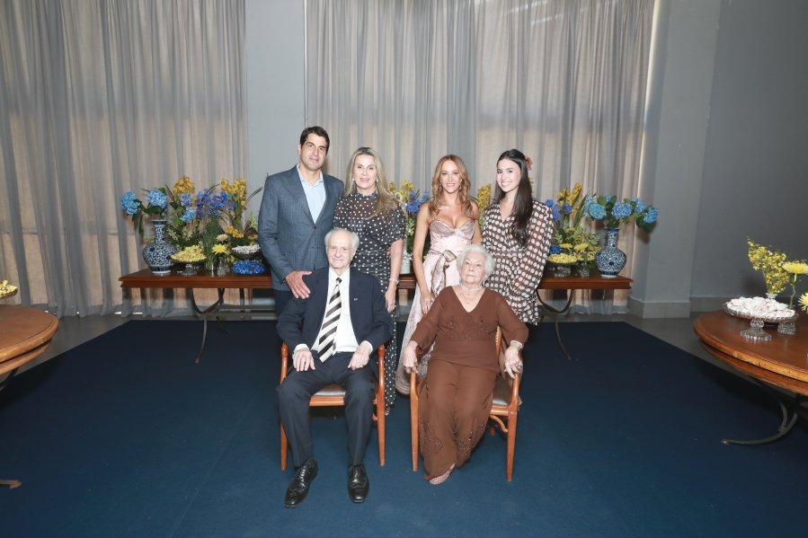 ANIVERSÁRIO DE 90 ANOS DA SRA, MARGARIDA J.D. PITON - Eloisa Mattos