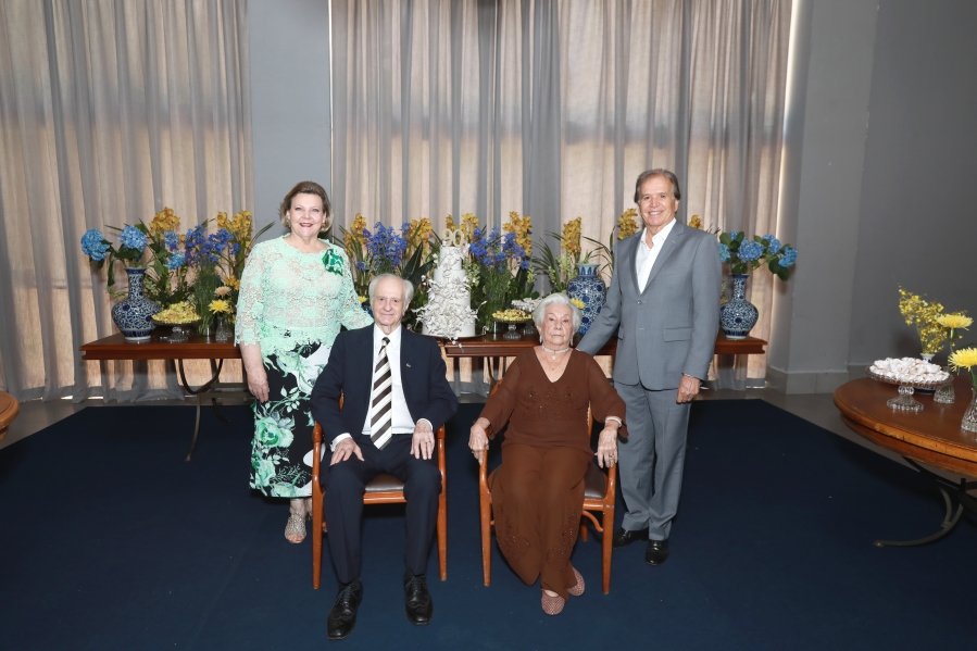 ANIVERSÁRIO DE 90 ANOS DA SRA, MARGARIDA J.D. PITON - Eloisa Mattos
