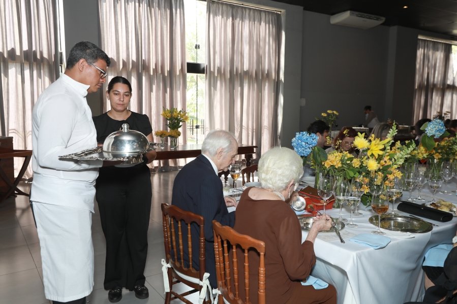 ANIVERSÁRIO DE 90 ANOS DA SRA, MARGARIDA J.D. PITON - Eloisa Mattos
