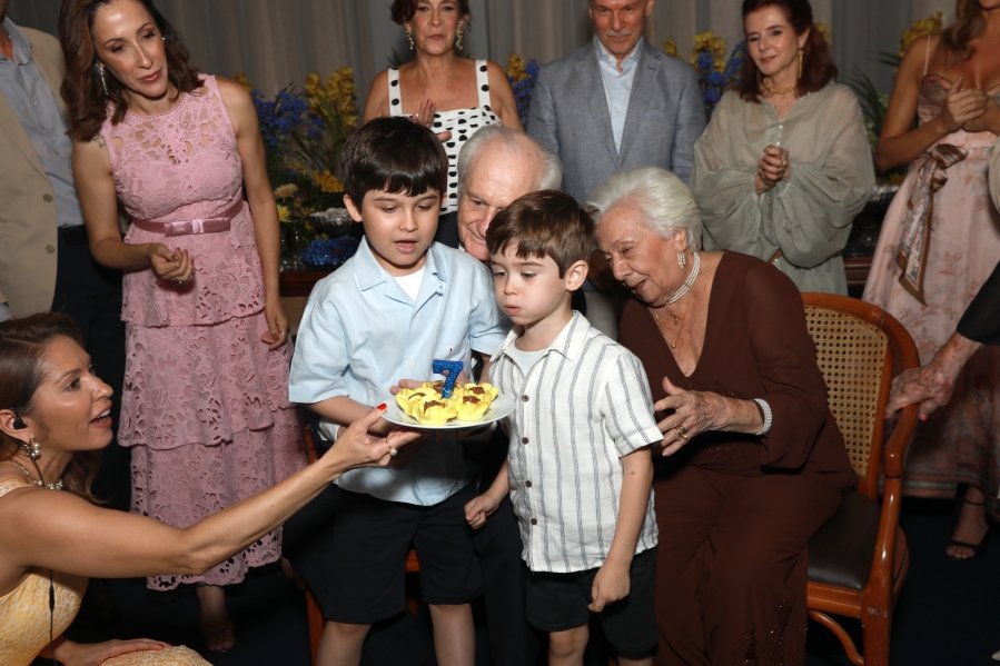 ANIVERSÁRIO DE 90 ANOS DA SRA, MARGARIDA J.D. PITON - Eloisa Mattos