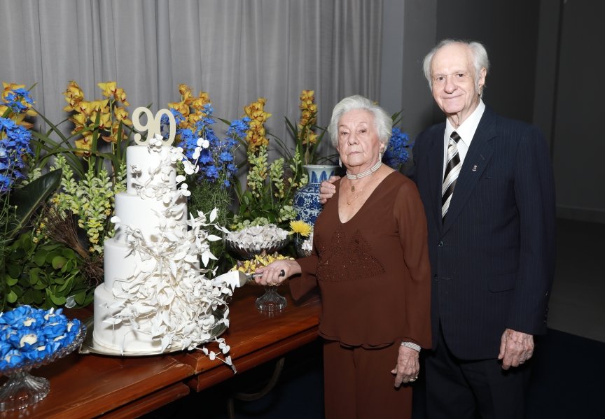 ANIVERSÁRIO DE 90 ANOS DA SRA, MARGARIDA J.D. PITON - Eloisa Mattos