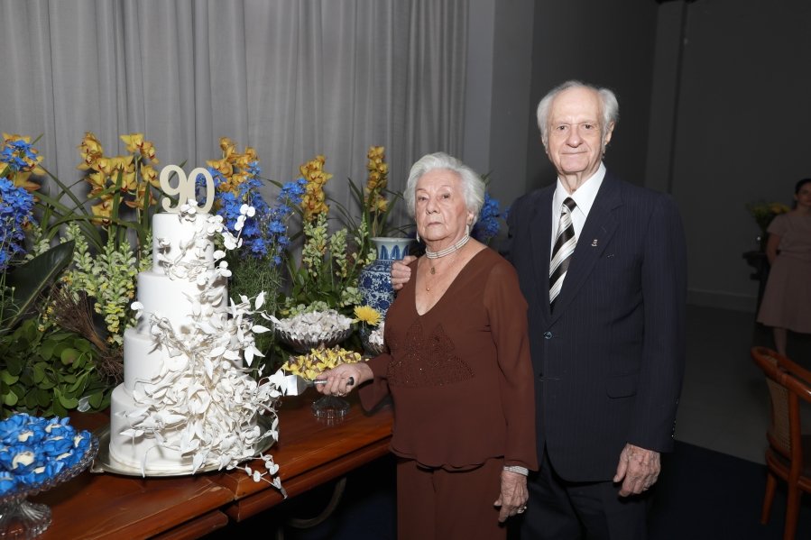 ANIVERSÁRIO DE 90 ANOS DA SRA, MARGARIDA J.D. PITON - Eloisa Mattos