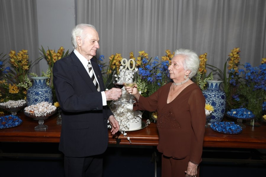 ANIVERSÁRIO DE 90 ANOS DA SRA, MARGARIDA J.D. PITON - Eloisa Mattos