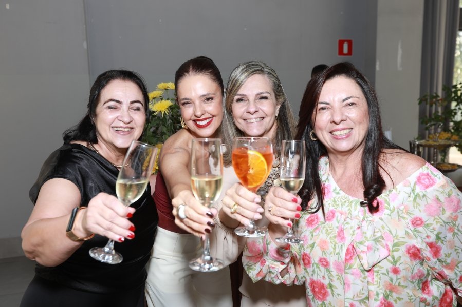 ANIVERSÁRIO DE 90 ANOS DA SRA, MARGARIDA J.D. PITON - Eloisa Mattos