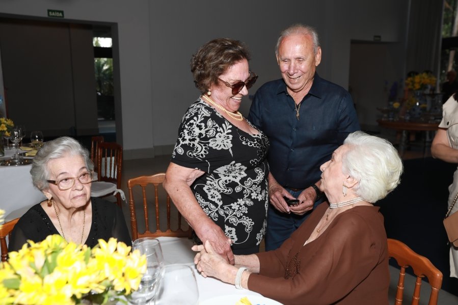 ANIVERSÁRIO DE 90 ANOS DA SRA, MARGARIDA J.D. PITON - Eloisa Mattos