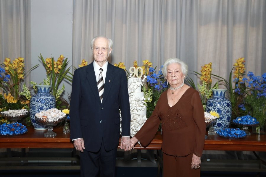 ANIVERSÁRIO DE 90 ANOS DA SRA, MARGARIDA J.D. PITON - Eloisa Mattos