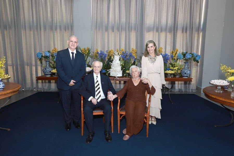ANIVERSÁRIO DE 90 ANOS DA SRA, MARGARIDA J.D. PITON - Eloisa Mattos