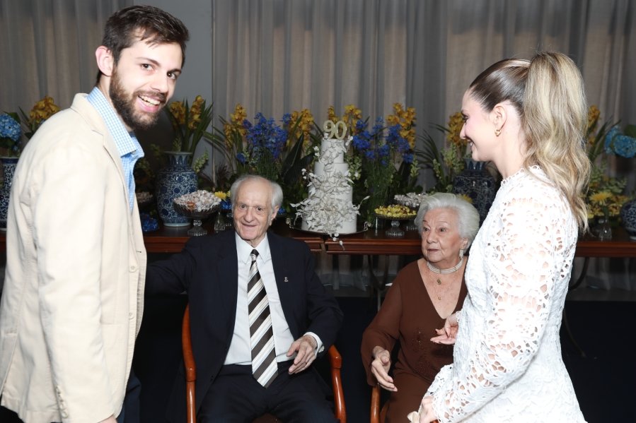 ANIVERSÁRIO DE 90 ANOS DA SRA, MARGARIDA J.D. PITON - Eloisa Mattos