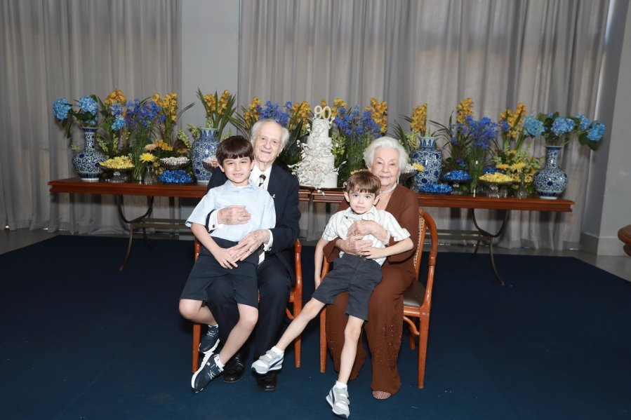 ANIVERSÁRIO DE 90 ANOS DA SRA, MARGARIDA J.D. PITON - Eloisa Mattos