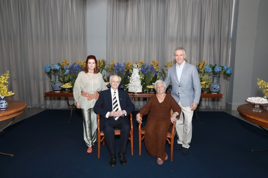 ANIVERSÁRIO DE 90 ANOS DA SRA, MARGARIDA J.D. PITON - Eloisa Mattos