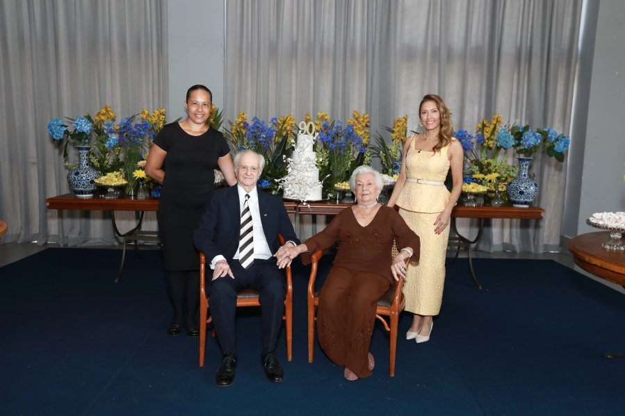 ANIVERSÁRIO DE 90 ANOS DA SRA, MARGARIDA J.D. PITON - Eloisa Mattos