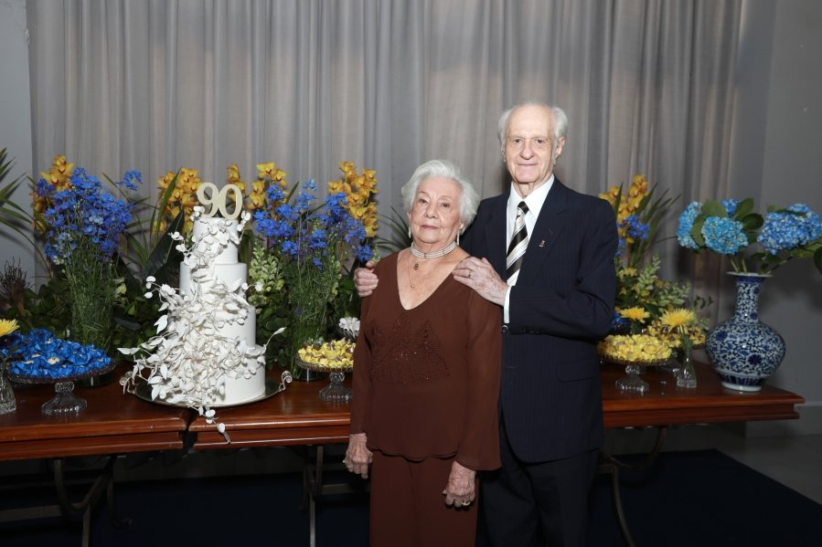 ANIVERSÁRIO DE 90 ANOS DA SRA, MARGARIDA J.D. PITON - Eloisa Mattos