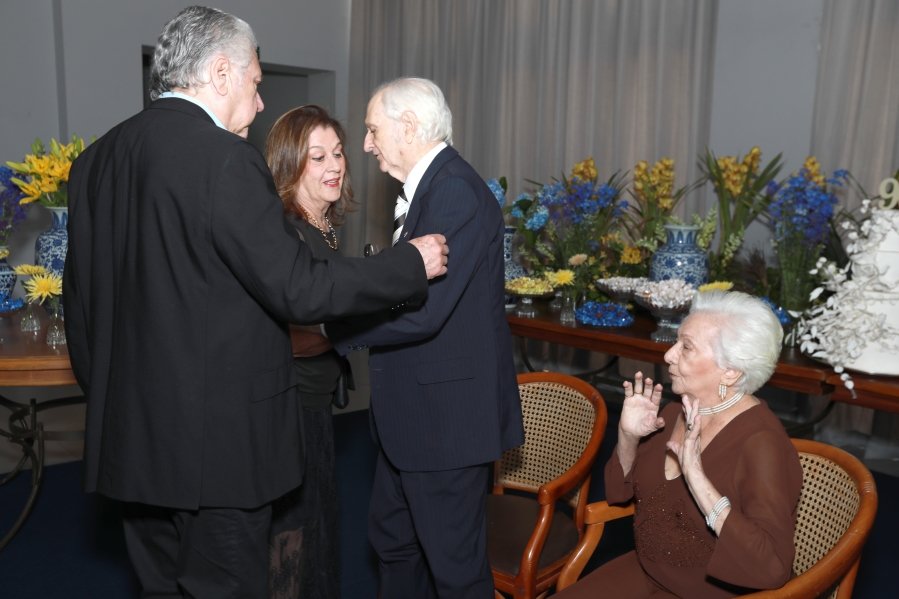 ANIVERSÁRIO DE 90 ANOS DA SRA, MARGARIDA J.D. PITON - Eloisa Mattos