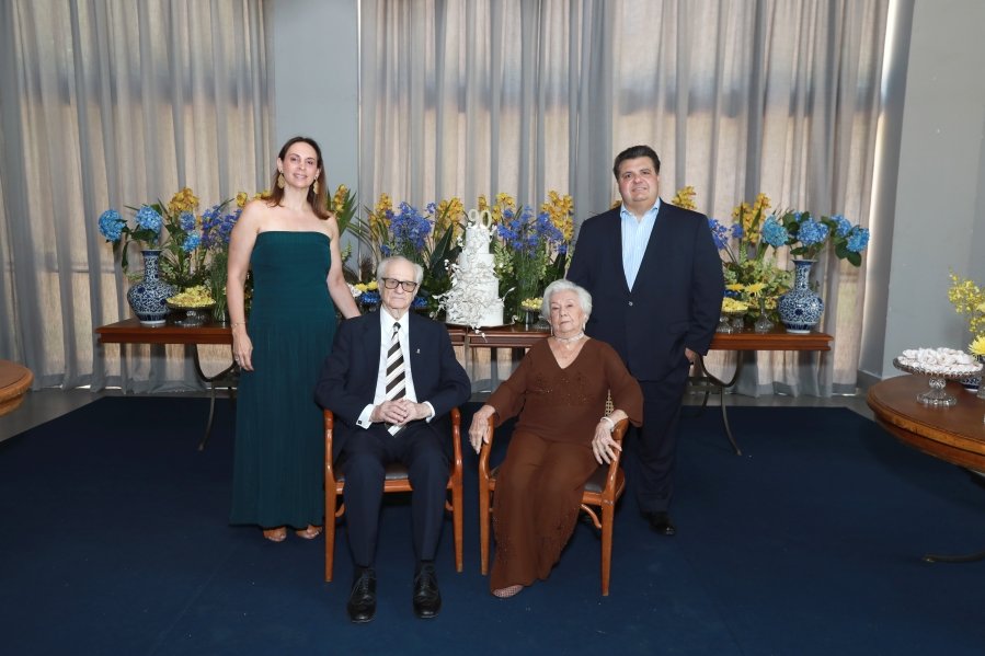 ANIVERSÁRIO DE 90 ANOS DA SRA, MARGARIDA J.D. PITON - Eloisa Mattos