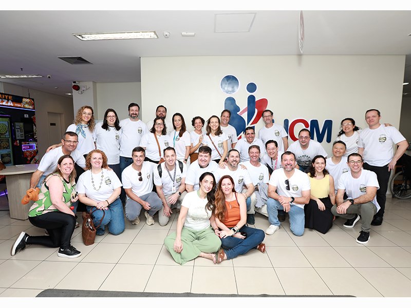 TURMA XXIX DE MEDICINA DA FAMERP SE REENCONTRA E TRANSFORMA SAUDADE EM EMOÇÃO 25 ANOS DEPOIS