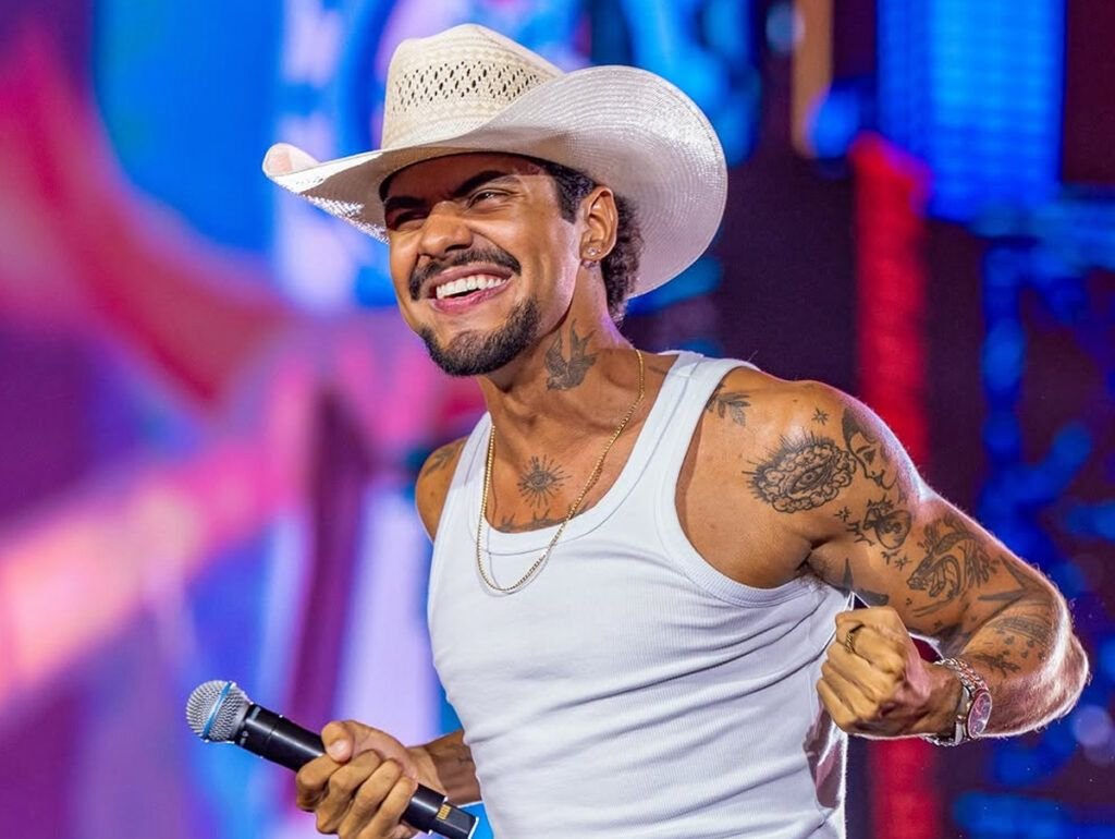 Jeninho, do hit “Peão Todo Tatuado”, desembarca em Rio Preto para apresentar novo show no Villa Conte