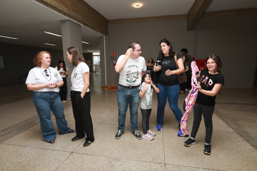 TURMA XXIX DE MEDICINA DA FAMERP SE REENCONTRA E TRANSFORMA SAUDADE EM EMOÇÃO 25 ANOS DEPOIS - Eloisa Mattos