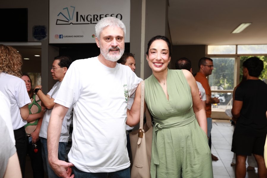 TURMA XXIX DE MEDICINA DA FAMERP SE REENCONTRA E TRANSFORMA SAUDADE EM EMOÇÃO 25 ANOS DEPOIS - Eloisa Mattos