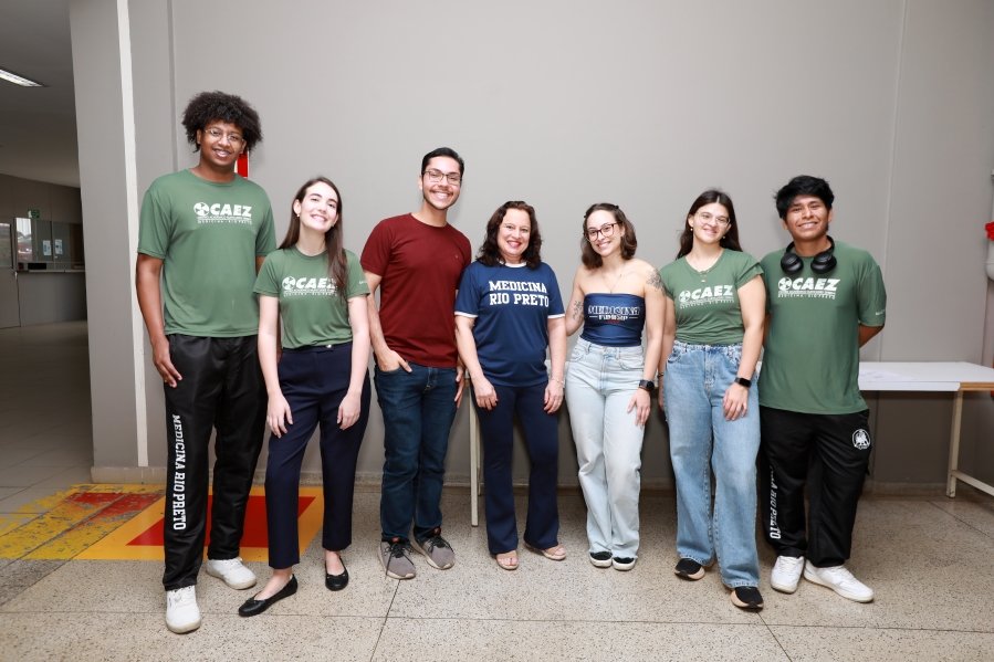 TURMA XXIX DE MEDICINA DA FAMERP SE REENCONTRA E TRANSFORMA SAUDADE EM EMOÇÃO 25 ANOS DEPOIS - Eloisa Mattos