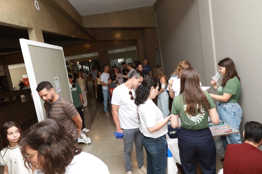 TURMA XXIX DE MEDICINA DA FAMERP SE REENCONTRA E TRANSFORMA SAUDADE EM EMOÇÃO 25 ANOS DEPOIS - Eloisa Mattos