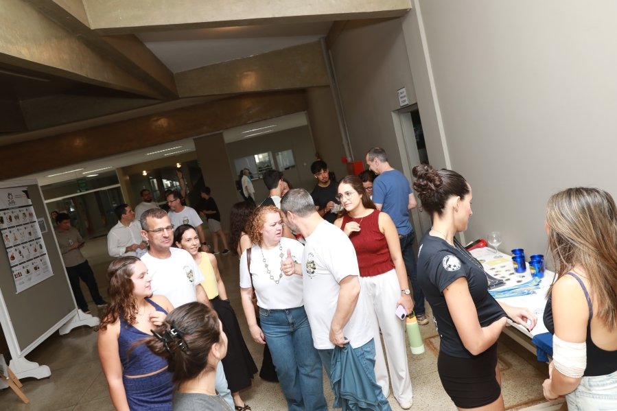 TURMA XXIX DE MEDICINA DA FAMERP SE REENCONTRA E TRANSFORMA SAUDADE EM EMOÇÃO 25 ANOS DEPOIS - Eloisa Mattos