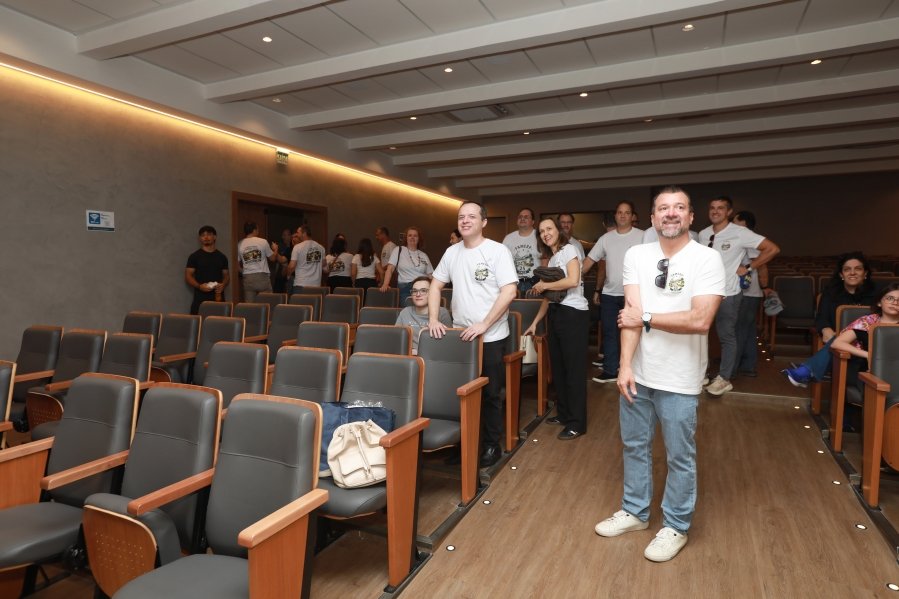 TURMA XXIX DE MEDICINA DA FAMERP SE REENCONTRA E TRANSFORMA SAUDADE EM EMOÇÃO 25 ANOS DEPOIS - Eloisa Mattos