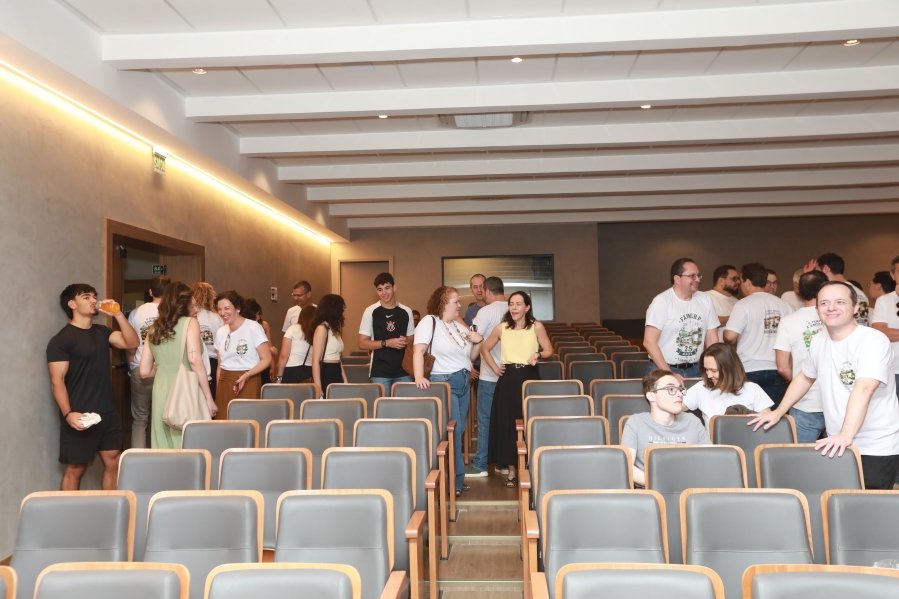 TURMA XXIX DE MEDICINA DA FAMERP SE REENCONTRA E TRANSFORMA SAUDADE EM EMOÇÃO 25 ANOS DEPOIS - Eloisa Mattos