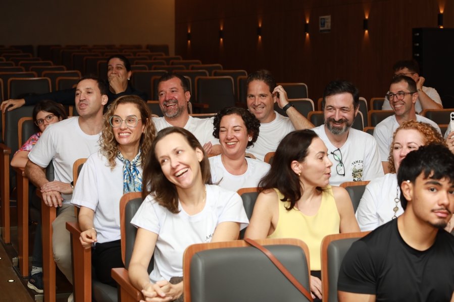 TURMA XXIX DE MEDICINA DA FAMERP SE REENCONTRA E TRANSFORMA SAUDADE EM EMOÇÃO 25 ANOS DEPOIS - Eloisa Mattos