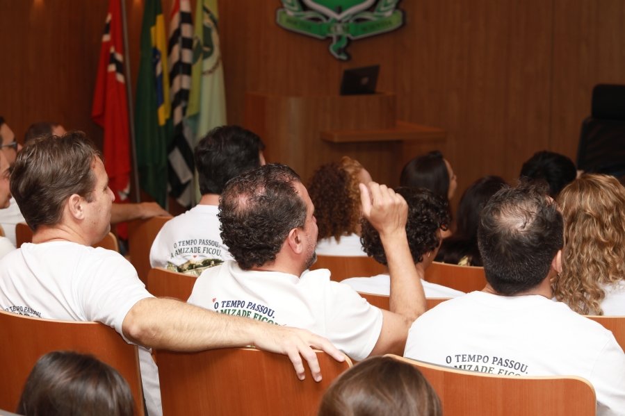 TURMA XXIX DE MEDICINA DA FAMERP SE REENCONTRA E TRANSFORMA SAUDADE EM EMOÇÃO 25 ANOS DEPOIS - Eloisa Mattos