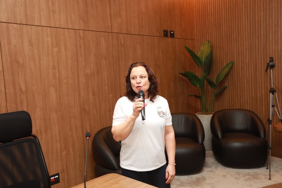 TURMA XXIX DE MEDICINA DA FAMERP SE REENCONTRA E TRANSFORMA SAUDADE EM EMOÇÃO 25 ANOS DEPOIS - Eloisa Mattos