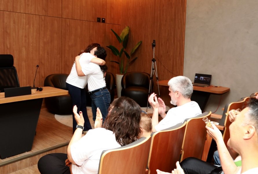 TURMA XXIX DE MEDICINA DA FAMERP SE REENCONTRA E TRANSFORMA SAUDADE EM EMOÇÃO 25 ANOS DEPOIS - Eloisa Mattos