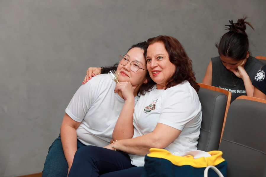 TURMA XXIX DE MEDICINA DA FAMERP SE REENCONTRA E TRANSFORMA SAUDADE EM EMOÇÃO 25 ANOS DEPOIS - Eloisa Mattos