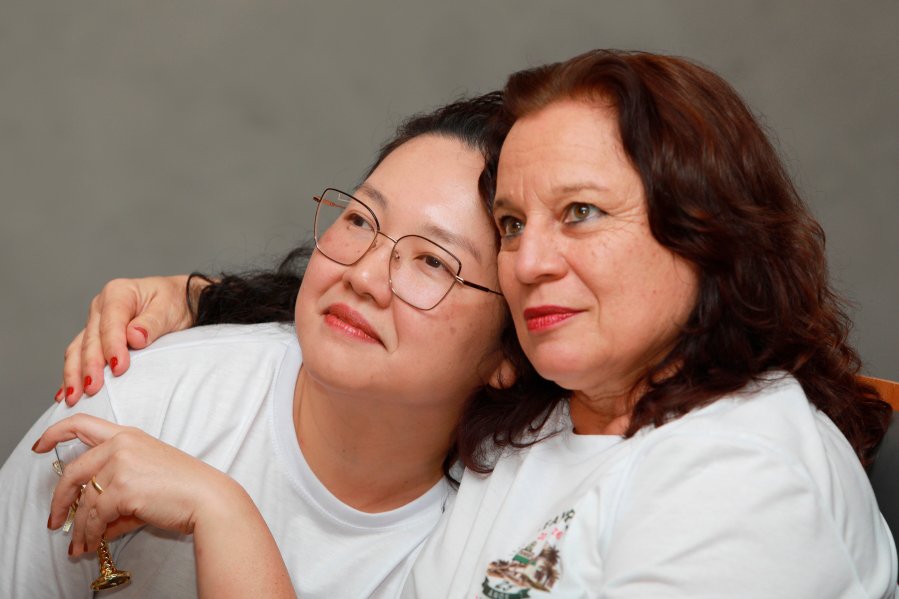 TURMA XXIX DE MEDICINA DA FAMERP SE REENCONTRA E TRANSFORMA SAUDADE EM EMOÇÃO 25 ANOS DEPOIS - Eloisa Mattos