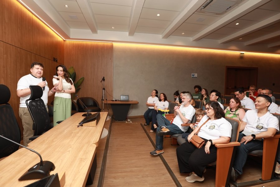 TURMA XXIX DE MEDICINA DA FAMERP SE REENCONTRA E TRANSFORMA SAUDADE EM EMOÇÃO 25 ANOS DEPOIS - Eloisa Mattos