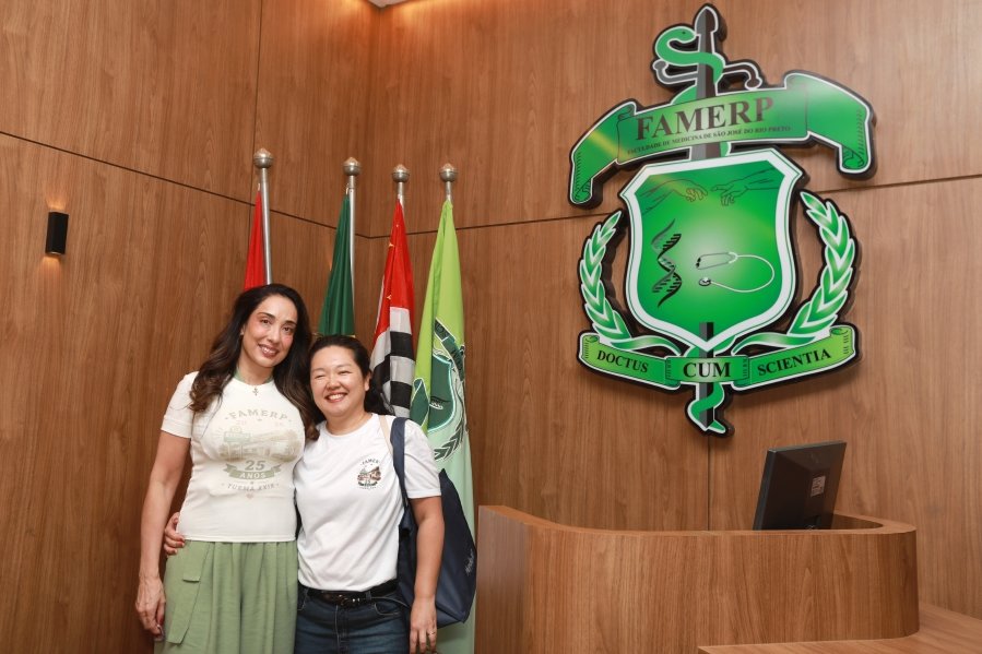 TURMA XXIX DE MEDICINA DA FAMERP SE REENCONTRA E TRANSFORMA SAUDADE EM EMOÇÃO 25 ANOS DEPOIS - Eloisa Mattos