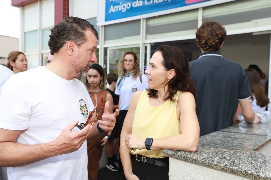 TURMA XXIX DE MEDICINA DA FAMERP SE REENCONTRA E TRANSFORMA SAUDADE EM EMOÇÃO 25 ANOS DEPOIS - Eloisa Mattos