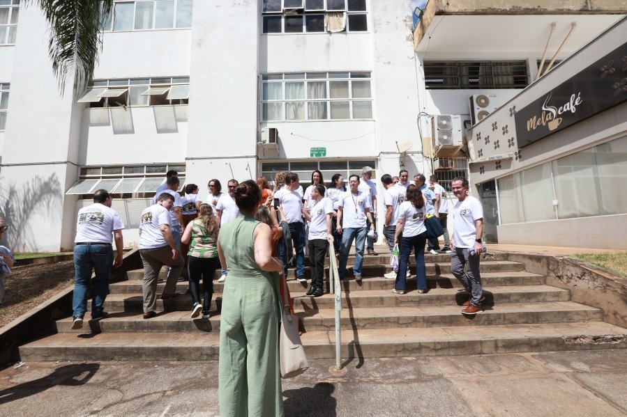 TURMA XXIX DE MEDICINA DA FAMERP SE REENCONTRA E TRANSFORMA SAUDADE EM EMOÇÃO 25 ANOS DEPOIS - Eloisa Mattos