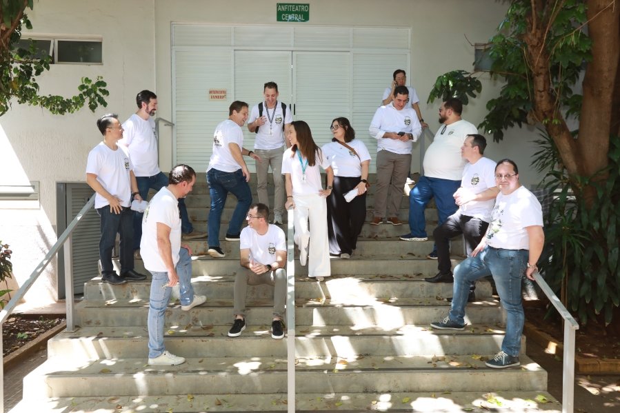TURMA XXIX DE MEDICINA DA FAMERP SE REENCONTRA E TRANSFORMA SAUDADE EM EMOÇÃO 25 ANOS DEPOIS - Eloisa Mattos